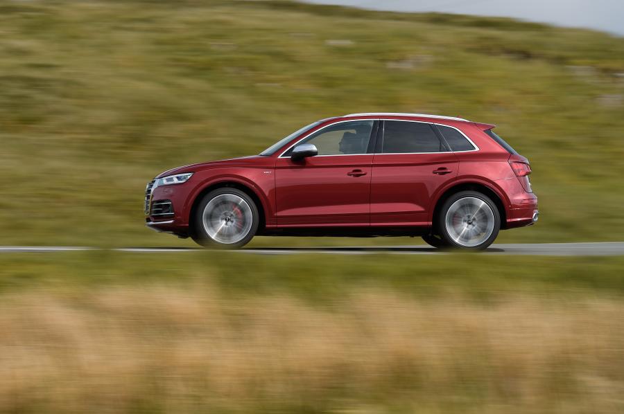  Audi SQ5 3.0 TFSI 2017 года  (UK) (фото 4 из 40)